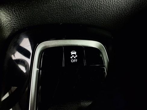 Used 2024 Toyota Corolla LE image 21