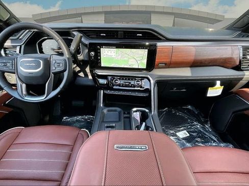 New 2026 GMC Sierra 2500 Denali Ultimate w/ Max Trailering Package AWD/4WD image 6