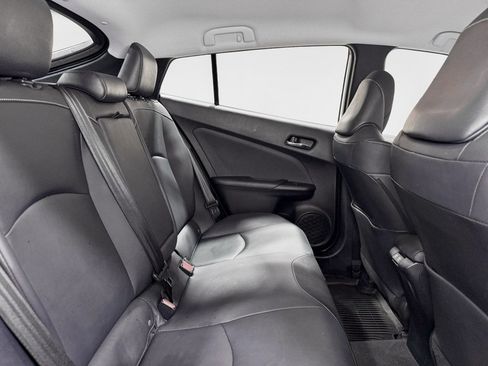 Used 2022 Toyota Prius Prime XLE FWD image 22