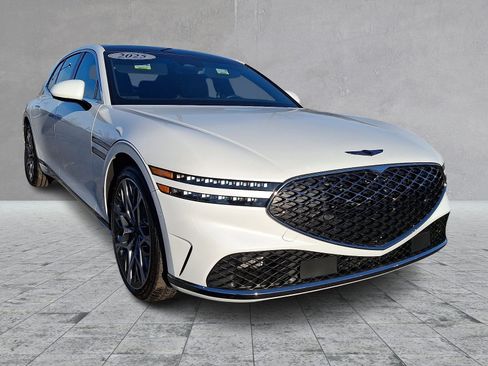 Certified 2025 Genesis G90 3.5T image 2