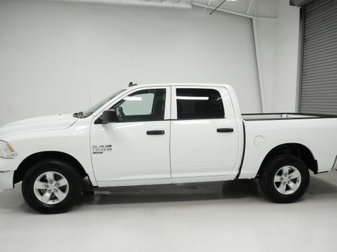 Used 2023 RAM 1500 Classic SLT w/ Electronics Group AWD/4WD image 6