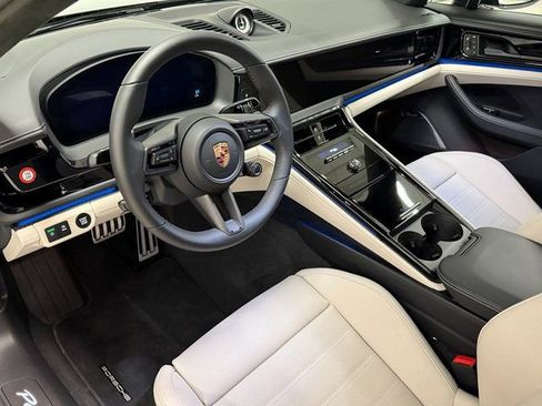 New 2026 Porsche Panamera GTS image 4