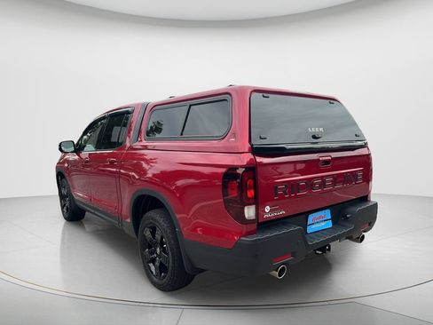 Used 2025 Honda Ridgeline Black Edition image 7