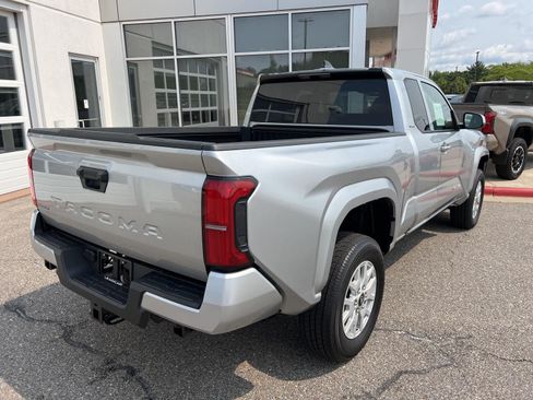 Used 2026 Toyota Tacoma SR5 RWD image 23