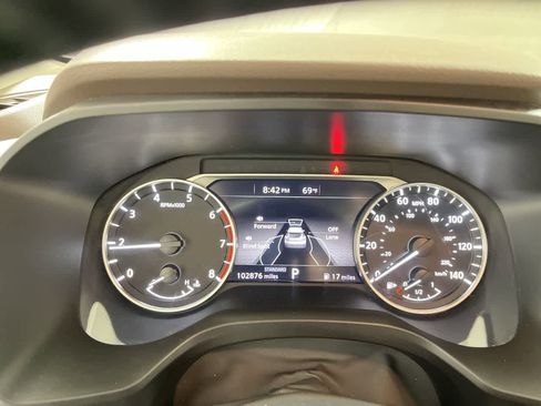 Used 2023 Nissan Rogue SL image 17