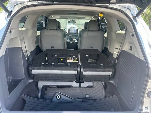Used 2024 Toyota Sienna XLE w/ XLE Plus Package AWD/4WD image 20