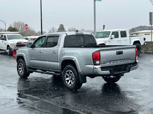 Used 2019 Toyota Tacoma SR5 image 8