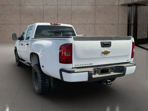 Used 2013 Chevrolet Silverado 3500 W/T image 2