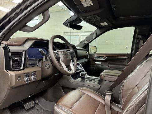 Used 2023 GMC Sierra 1500 Denali w/ Denali Reserve Package image 14