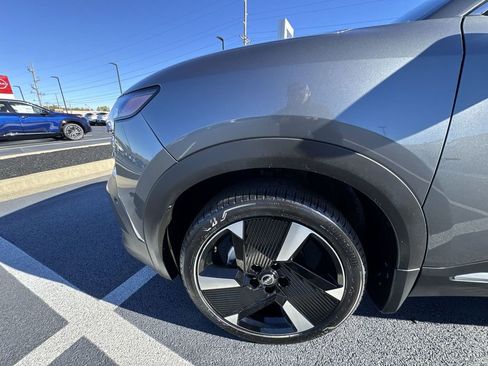 New 2026 Nissan Kicks SR w/ SR Premium Package AWD/4WD image 10