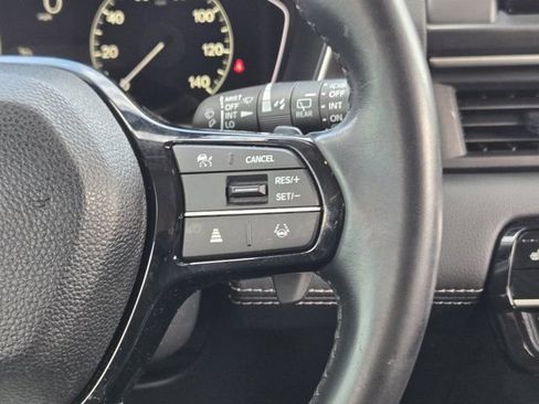 Used 2025 Honda Pilot Touring image 29