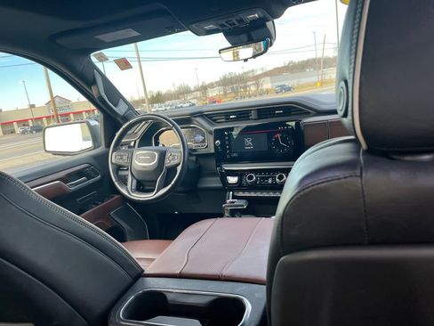 Used 2024 GMC Sierra 1500 Denali Ultimate image 27