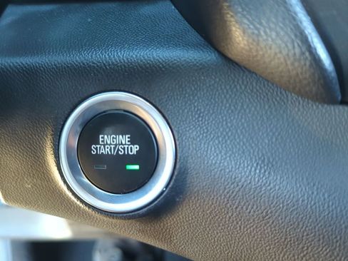 Used 2022 GMC Terrain Denali image 16