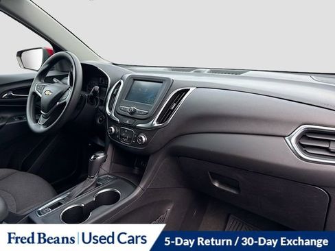 Used 2018 Chevrolet Equinox LT image 30
