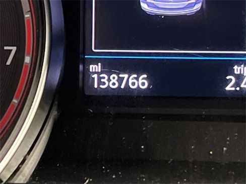 Used 2018 Volkswagen Atlas S image 23