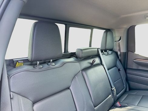 Used 2026 GMC Sierra 1500 SLT AWD/4WD image 27