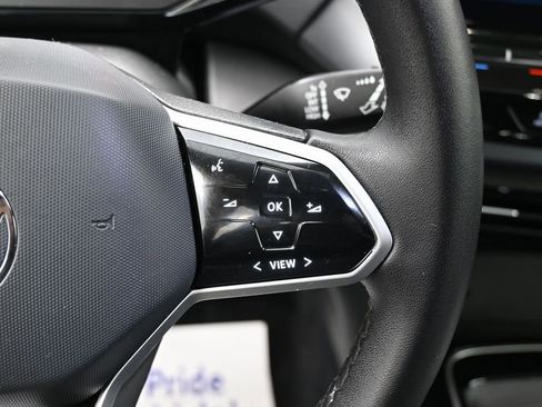 Used 2023 Volkswagen ID.4 Pro image 19