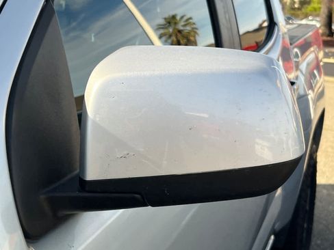 Used 2016 GMC Canyon SLE w/ All Terrain Package image 20