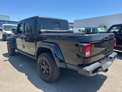 Used 2022 Jeep Gladiator Sport AWD/4WD image 7