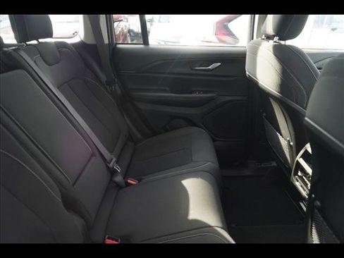 Used 2024 Jeep Grand Cherokee Laredo X w/ Trailer Tow Package image 16