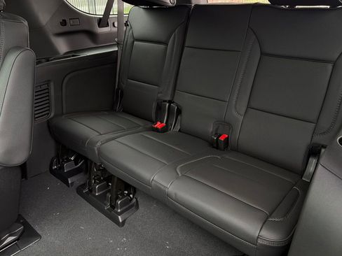 New 2026 GMC Yukon XL Denali w/ Sun & Power Step Package AWD/4WD image 16