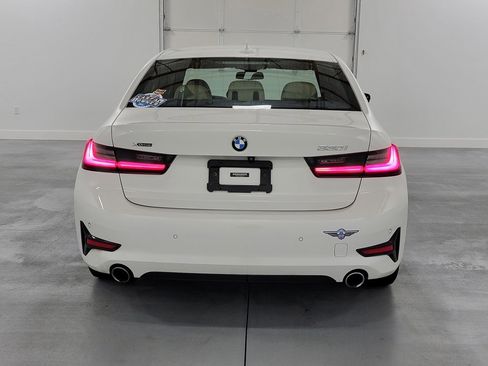 Used 2021 BMW 330i xDrive Sedan w/ Premium Package AWD/4WD image 8