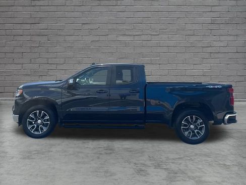 Used 2023 Chevrolet Silverado 1500 LT AWD/4WD image 4