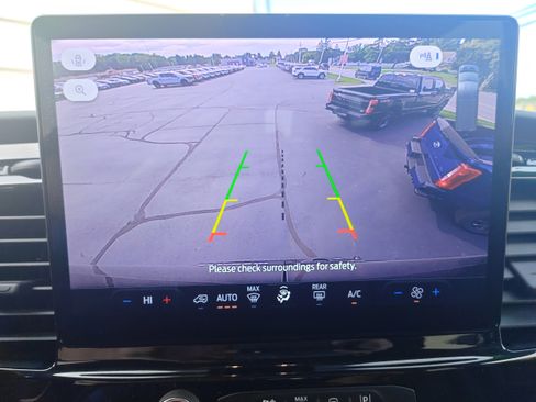 Used 2024 Ford Transit 350 XLT image 23