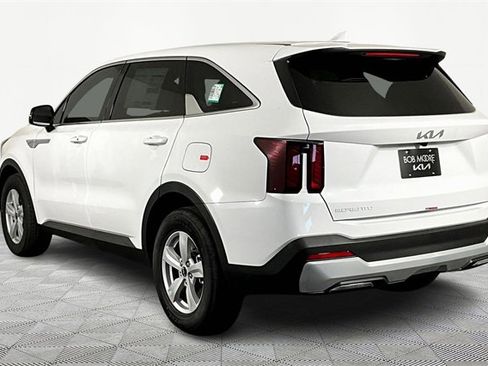 New 2026 Kia Sorento LX image 4
