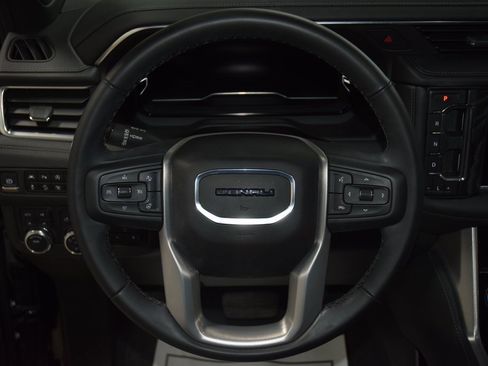 Used 2024 GMC Yukon XL Denali w/ Max Trailering Package image 38