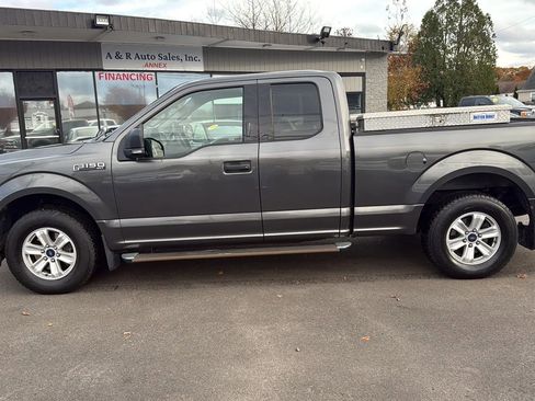 Used 2016 Ford F150 XLT w/ Equipment Group 301A Mid RWD image 4