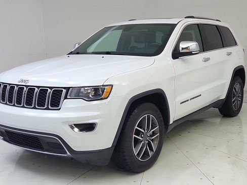 Used 2021 Jeep Grand Cherokee Limited w/ Luxury Group II RWD image 3