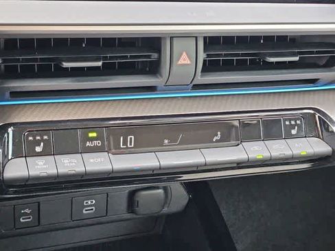 Certified 2024 Toyota Prius XLE AWD/4WD image 25