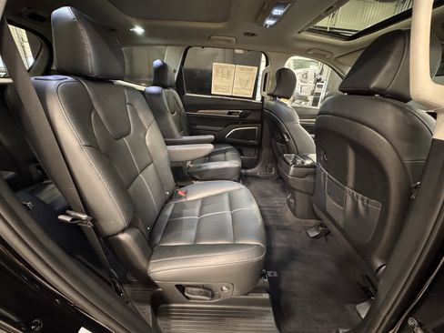 Certified 2022 Kia Telluride SX w/ Nightfall Edition Package image 33