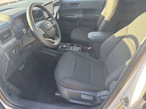 New 2025 Ford Maverick XL image 9