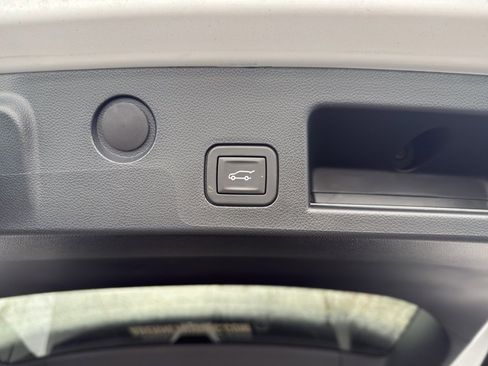 New 2026 GMC Terrain Elevation w/ Elevation Premium Package image 23