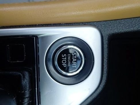 Used 2024 Nissan Sentra SV w/ SV Premium Package FWD image 18
