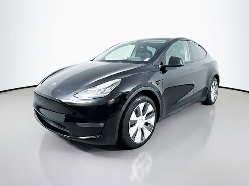 Used 2021 Tesla Model Y Long Range AWD/4WD image 1