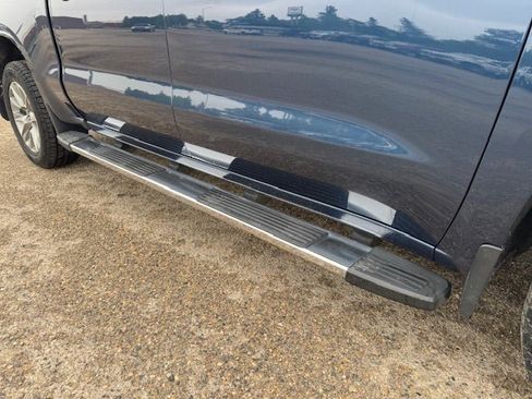 Used 2019 Chevrolet Silverado 1500 High Country w/ Safety Package II image 10