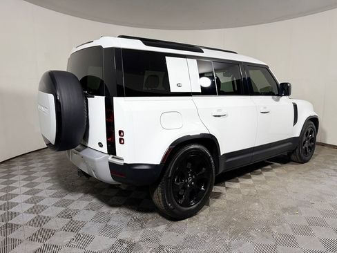 Used 2020 Land Rover Defender 110 HSE AWD/4WD image 7