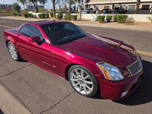 Used 2007 Cadillac XLR V image 31
