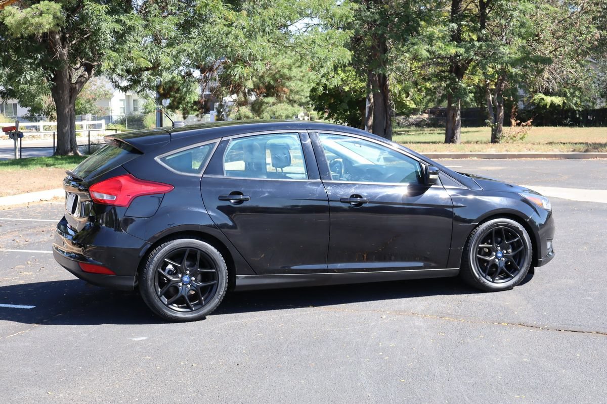 Used 2016 Ford Focus SE w/ Equipment Group 201A FWD image 4