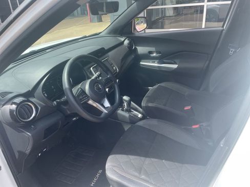 Used 2019 Nissan Kicks SV w/ Interior Electronics Package image 15
