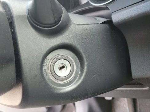 Used 2020 Toyota Camry LE FWD image 16