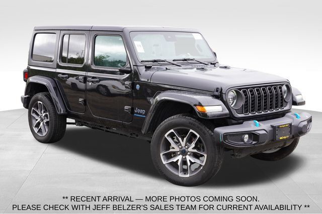 Used 2024 Jeep Wrangler Unlimited w/ Convenience Group AWD/4WD image 1