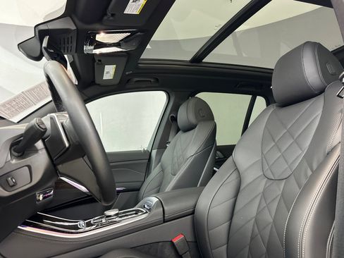 Used 2026 BMW X5 sDrive40i RWD image 24