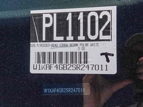 Used 2025 Mercedes-Benz C 300 Sedan image 28