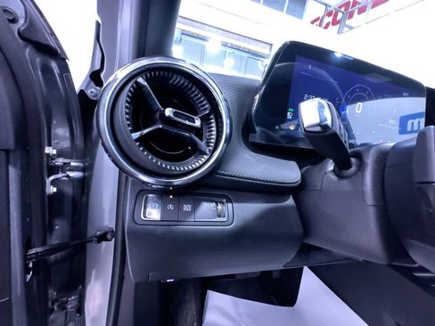 Used 2025 Chevrolet Equinox LT image 16