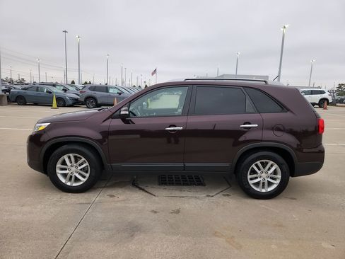 Used 2014 Kia Sorento LX image 8
