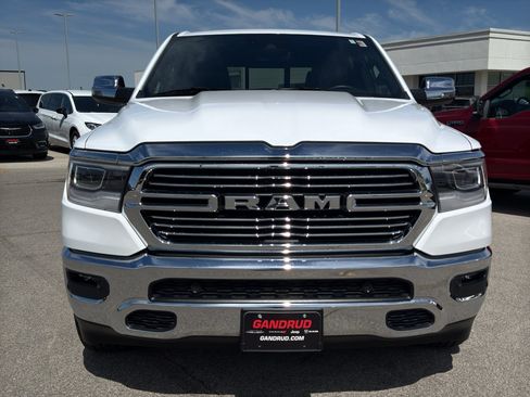 Used 2024 RAM 1500 Laramie AWD/4WD image 3